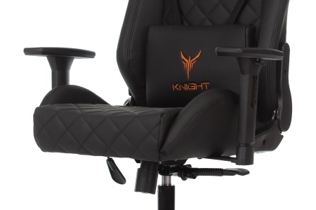 Кресло игровое Knight Outrider черное